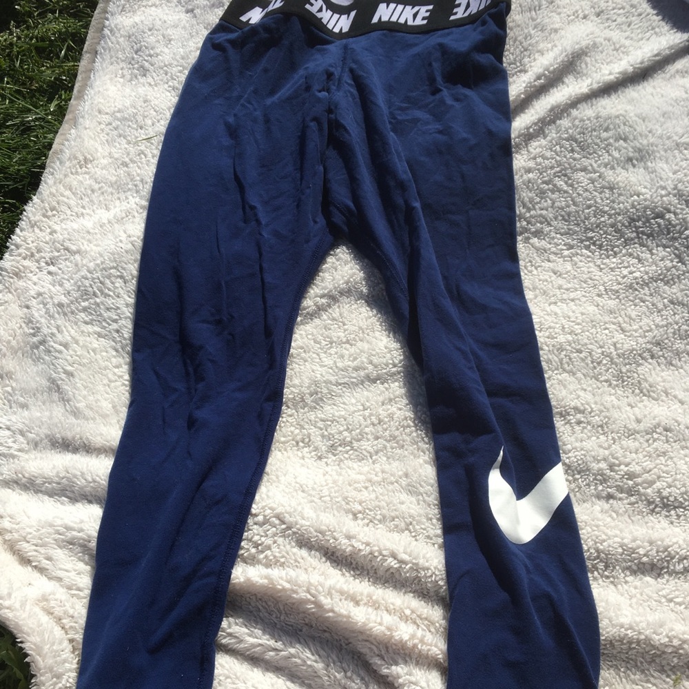 Blue Nike leggings